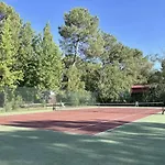 Maison Spacieuse Avec Piscine Grand Jardin